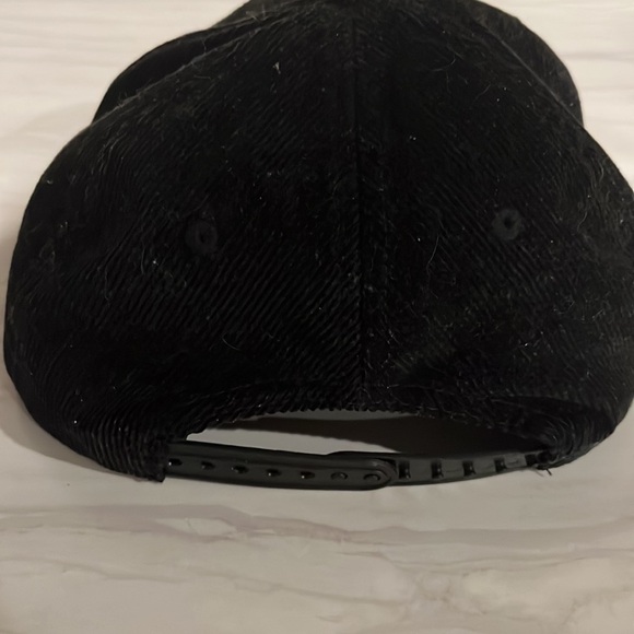 Obey Hat - Picture 3 of 4